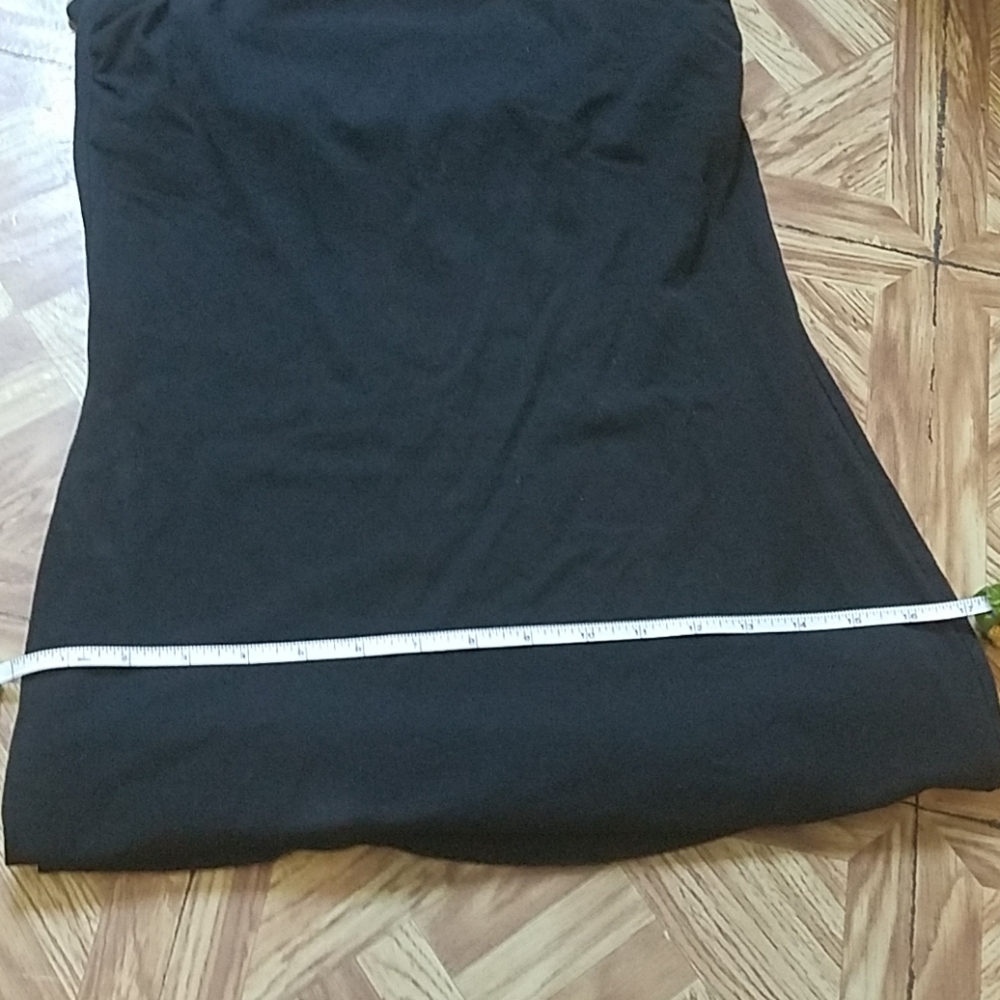 H&M black tube top with build in bra. - Picture 7 of 7